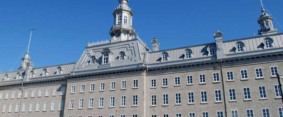Universit├® Laval